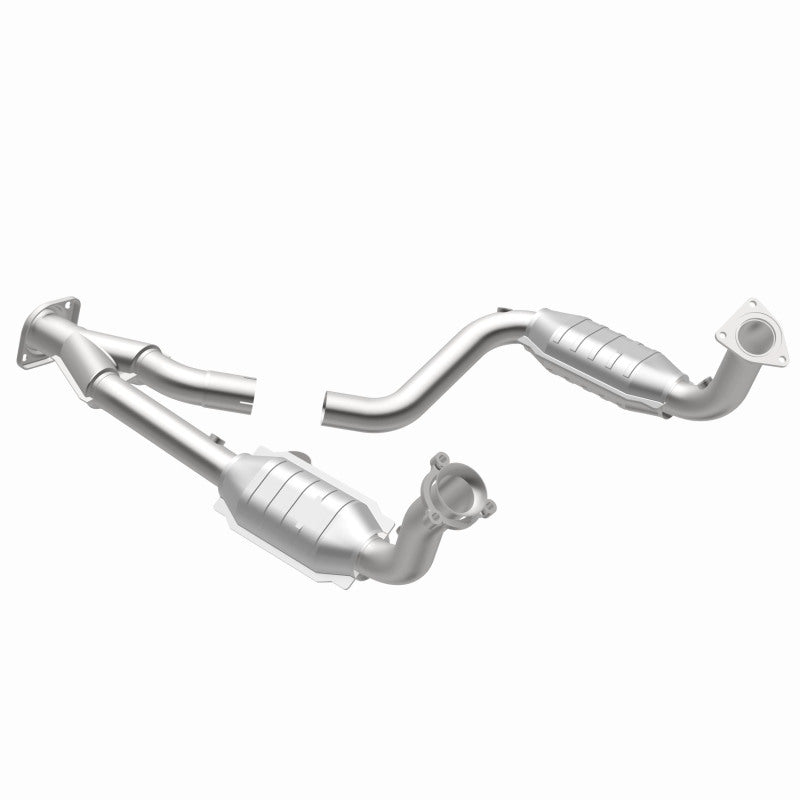 MagnaFlow Chevrolet SSR HM Grade Federal / EPA Compliant Direct-Fit Catalytic Converter 93380 360 Degree Image Set