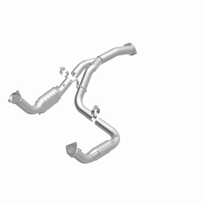 MagnaFlow OEM Grade Federal / EPA Compliant Direct-Fit Catalytic Converter 21-252 360 Degree Image Set