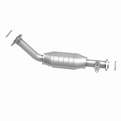 MagnaFlow Toyota Tundra OEM Grade Federal / EPA Compliant Direct-Fit Catalytic Converter 49117 360 Degree Image Set