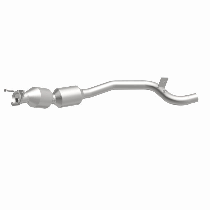 MagnaFlow Land Rover OEM Grade Federal / EPA Compliant Direct-Fit Catalytic Converter 21-608 360 Degree Image Set