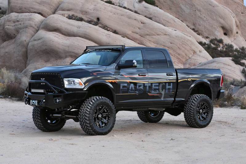 Fabtech 7" Radius Arm System w/Coil Spring & Front  Dirt Logic 2.25 Resi Shock K3156DL Photo - lifestyle view