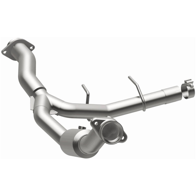 MagnaFlow OEM Grade Federal / EPA Compliant Direct-Fit Catalytic Converter 21-528 Photo - out of package