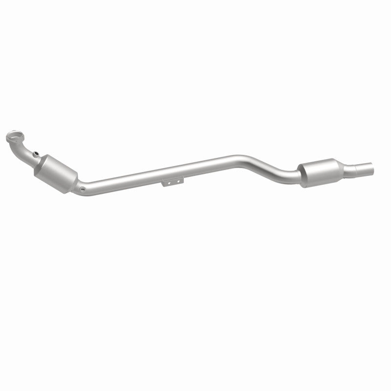 MagnaFlow Mercedes-Benz CLK320 California Grade CARB Compliant Direct-Fit Catalytic Converter 5411806 360 Degree Image Set