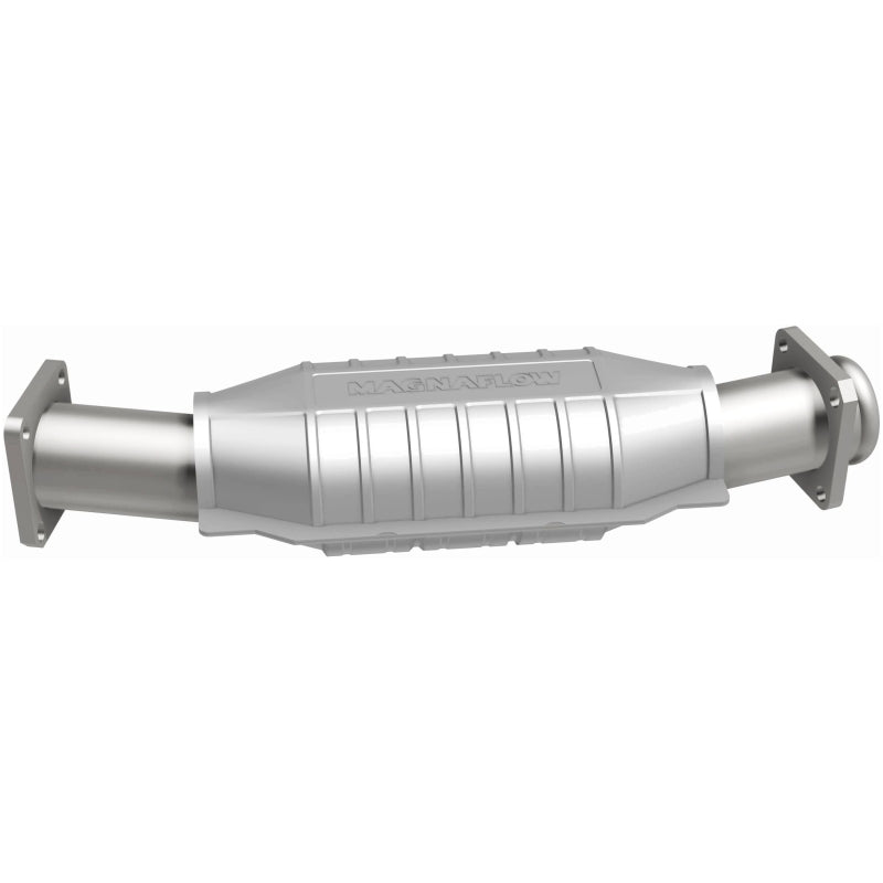 MagnaFlow Standard Grade Federal / EPA Compliant Direct-Fit Catalytic Converter 23425 Photo - out of package
