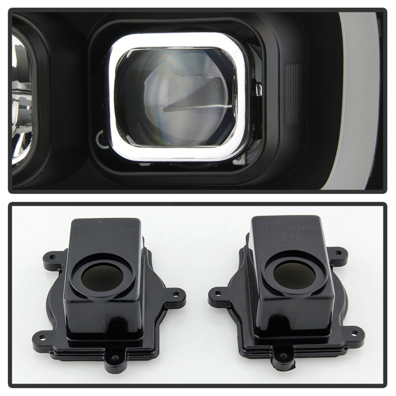 Spyder 07-14 Chevy Suburban/Tahoe V2 Projector Headlights LED Turn Sig Black PRO-YD-CSUB07V3-SB-BK 5086242 5086242 Photo - Unmounted