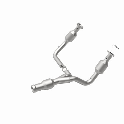 MagnaFlow OEM Grade Federal / EPA Compliant Direct-Fit Catalytic Converter 52617 360 Degree Image Set