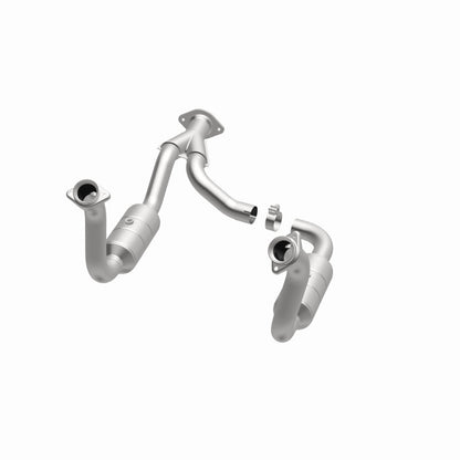 MagnaFlow Ford California Grade CARB Compliant Direct-Fit Catalytic Converter 5451760 360 Degree Image Set