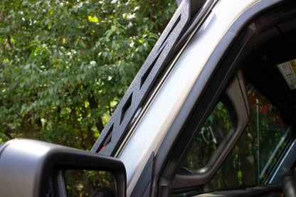 Fishbone Offroad 2018+ Jeep Wrangler JL Windshield Light Bracket FB21058 FB21058 Photo - lifestyle view