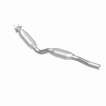 MagnaFlow Dodge Ram 1500 HM Grade Federal / EPA Compliant Direct-Fit Catalytic Converter 24469 360 Degree Image Set