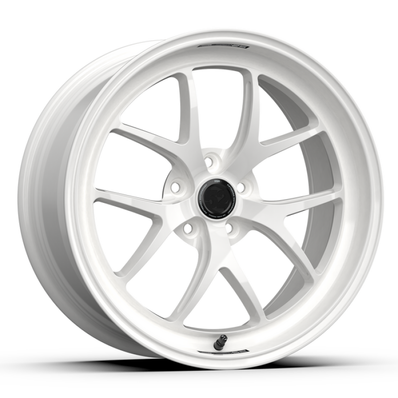 fifteen52 Sector RSR 19x9.5 5x114.3 38mm ET 73.1mm Center Bore Rally White RSSRW-99554+38-2 RSSRW-99554+38-2 User 1