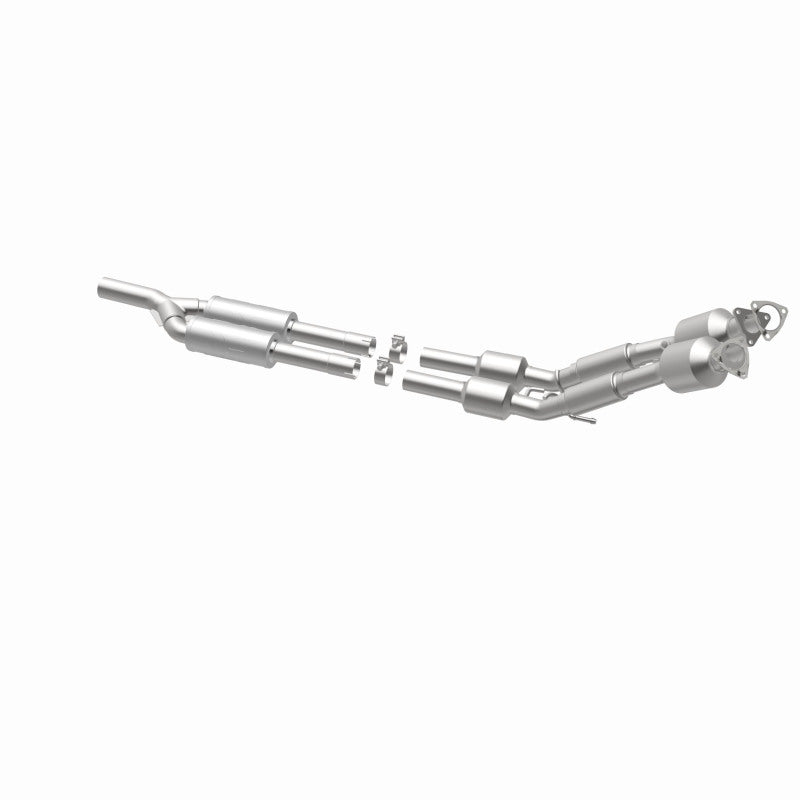 MagnaFlow Volkswagen Passat California Grade CARB Compliant Direct-Fit Catalytic Converter 551838 360 Degree Image Set