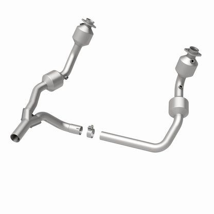 MagnaFlow Jeep Wrangler California Grade CARB Compliant Direct-Fit Catalytic Converter 5582689 360 Degree Image Set