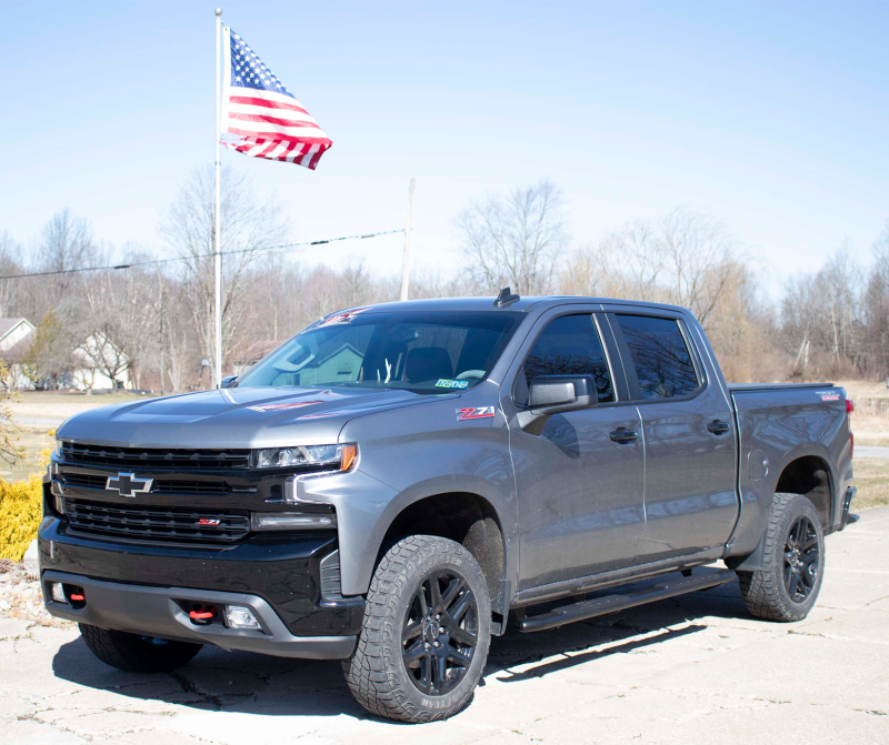 Fishbone Offroad 2019+ Chevrolet Silverado 1500 Double Cab Oval Side Steps - Black Textured FB21383 FB21383 Photo - lifestyle view