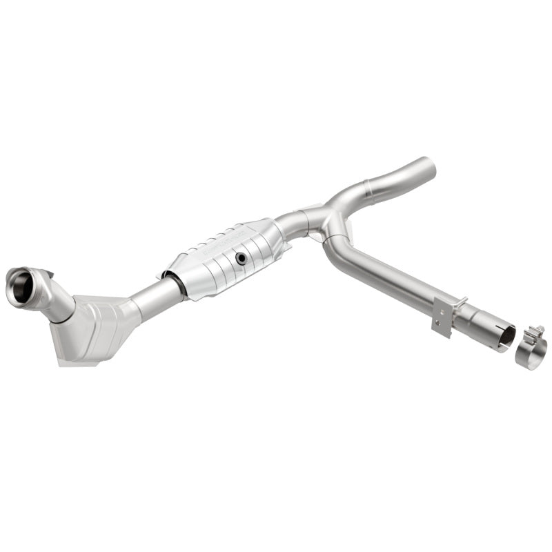 MagnaFlow Ford F-150 California Grade CARB Compliant Direct-Fit Catalytic Converter 447136 Photo - Primary