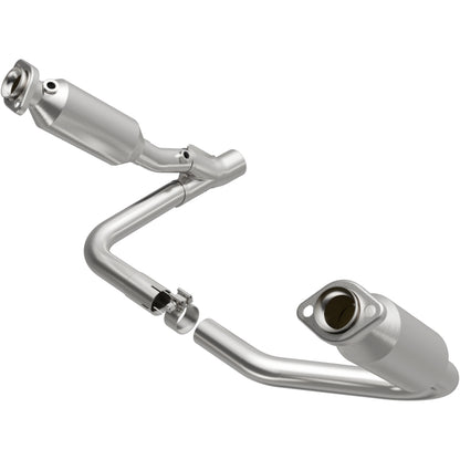 MagnaFlow California Grade CARB Compliant Direct-Fit Catalytic Converter 5551832 Photo - Primary