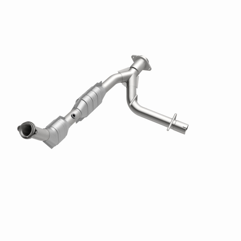MagnaFlow Ford Expedition OEM Grade Federal / EPA Compliant Direct-Fit Catalytic Converter 49607 360 Degree Image Set
