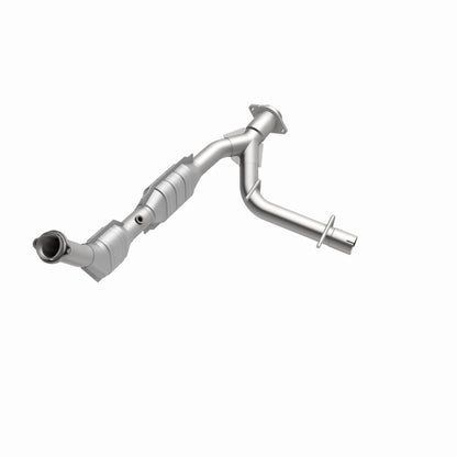 MagnaFlow Ford Expedition OEM Grade Federal / EPA Compliant Direct-Fit Catalytic Converter 49607 360 Degree Image Set