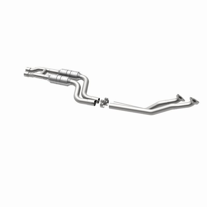 MagnaFlow BMW 528i HM Grade Federal / EPA Compliant Direct-Fit Catalytic Converter 24022 360 Degree Image Set