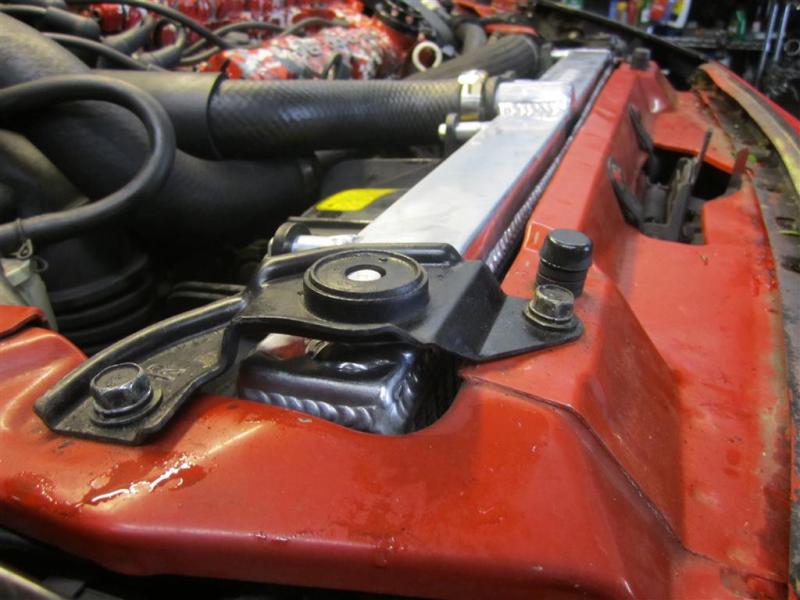 Mishimoto Aluminum Racing Radiator 91-99 3000GT Manual Transmission MMRAD-3KGT-91 Photo - Mounted