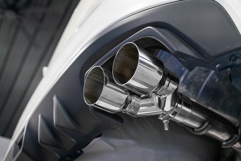 MBRP 15-19 Subaru WRX 2.0L/STI 2.5L 2.5in Dual Split Rear Exit w/ 3.5in CF Tips - T304 S48013CF S48013CF Photo - Close Up