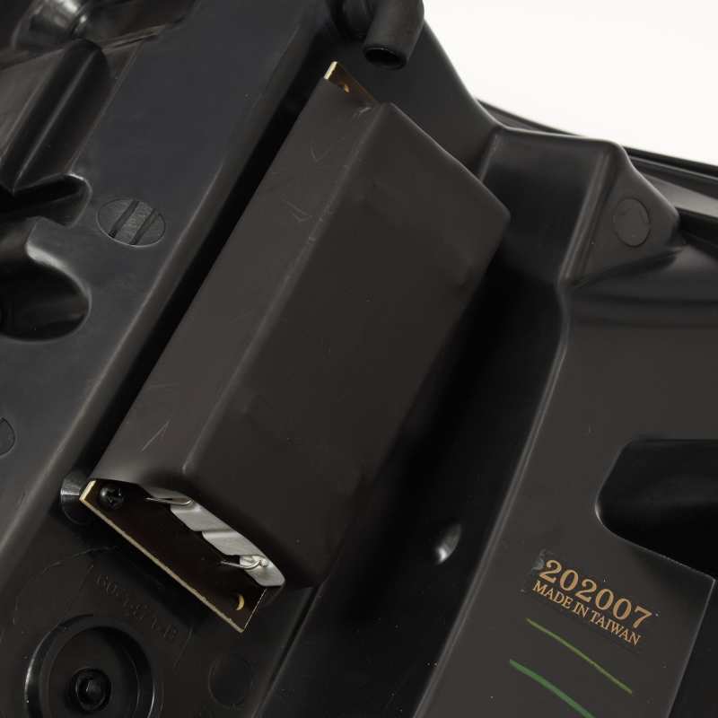 AlphaRex 14-18 Chevrolet Silverado 1500 PRO-Series LED Tail Lights Red Smoke 620020 620020 User 6