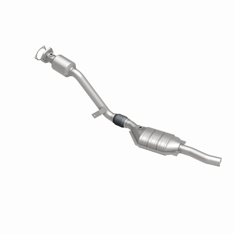 MagnaFlow OEM Grade Federal / EPA Compliant Direct-Fit Catalytic Converter 51589 360 Degree Image Set