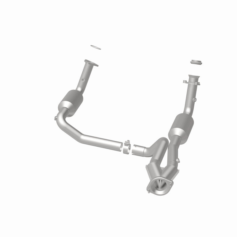 Magnaflow 04-06 Chevrolet Silverado 1500 5.3L Direct Fit Catalytic Converter 4651097 4651097 360 Degree Image Set