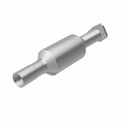 MagnaFlow California Grade CARB Compliant Direct-Fit Catalytic Converter 3322431 360 Degree Image Set