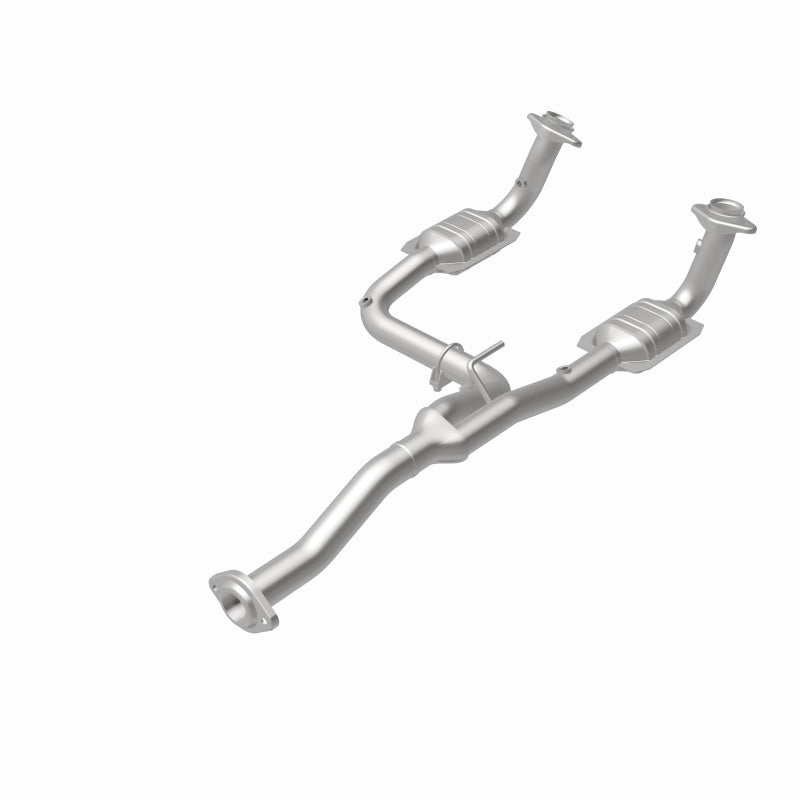 MagnaFlow Jeep Liberty OEM Grade Federal / EPA Compliant Direct-Fit Catalytic Converter 49186 360 Degree Image Set
