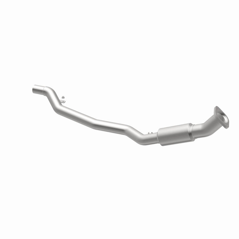 MagnaFlow OEM Grade Federal / EPA Compliant Direct-Fit Catalytic Converter 21-539 360 Degree Image Set