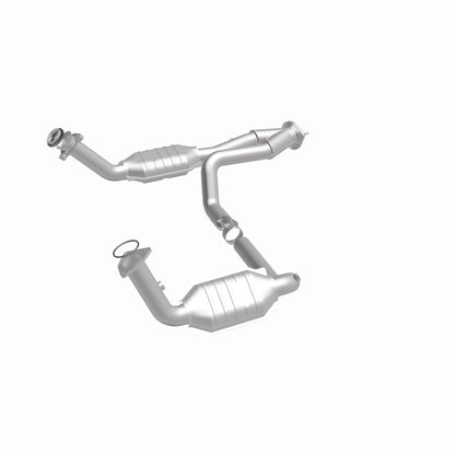 MagnaFlow OEM Grade Federal / EPA Compliant Direct-Fit Catalytic Converter 51097 360 Degree Image Set