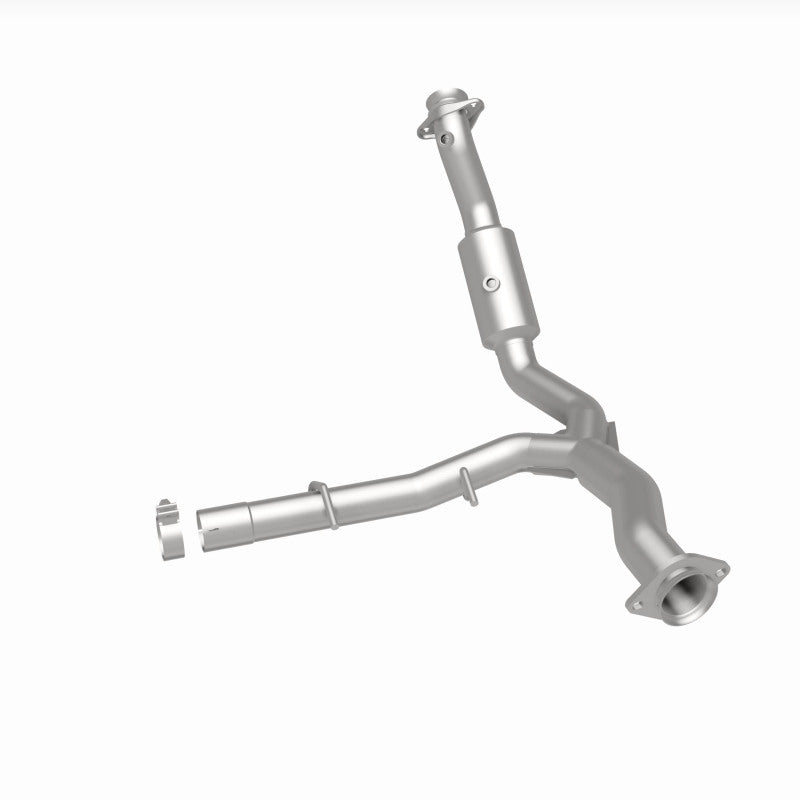 MagnaFlow OEM Grade Federal / EPA Compliant Direct-Fit Catalytic Converter 21-528 360 Degree Image Set