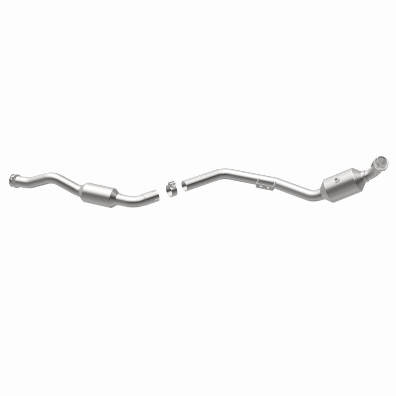 MagnaFlow Mercedes-Benz E350 OEM Grade Federal / EPA Compliant Direct-Fit Catalytic Converter 51665 360 Degree Image Set