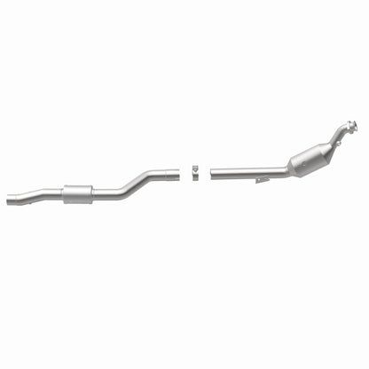 MagnaFlow Mercedes-Benz OEM Grade Federal / EPA Compliant Direct-Fit Catalytic Converter 21-569 360 Degree Image Set