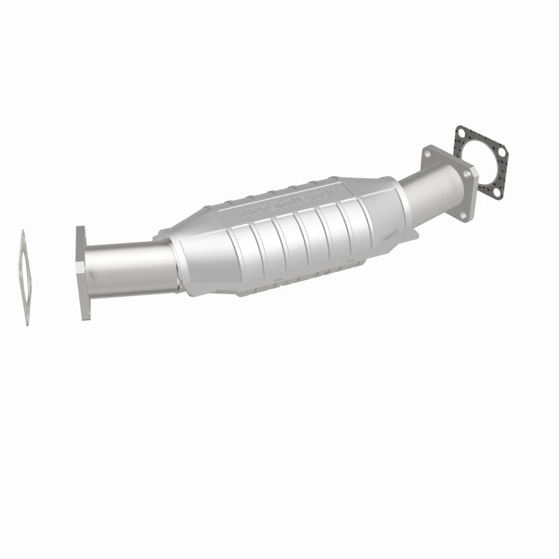 MagnaFlow Chevrolet Standard Grade Federal / EPA Compliant Direct-Fit Catalytic Converter 93426 360 Degree Image Set
