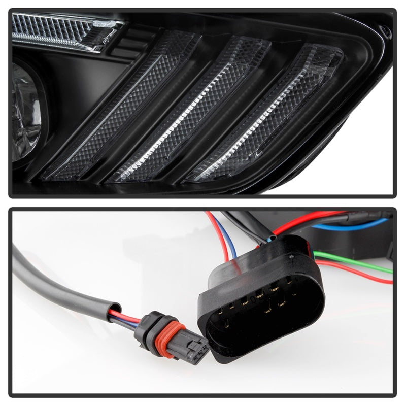 Spyder 15-18 Ford Focus Projector Headlights - Seq Turn Light Bar - Black PRO-YD-FF15-LBSEQ-BK 5086105 5086105 Photo - Unmounted