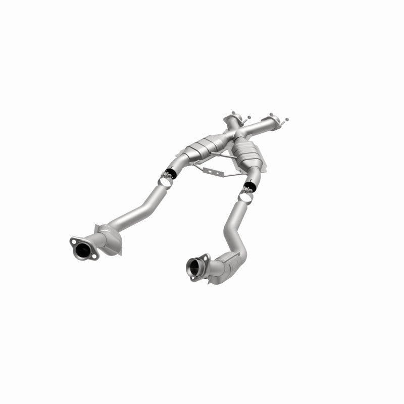 MagnaFlow Ford Mustang Standard Grade Federal / EPA Compliant Direct-Fit Catalytic Converter 93333 360 Degree Image Set