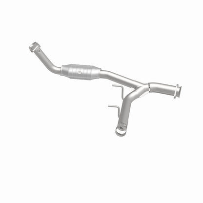 MagnaFlow Ford Expedition HM Grade Federal / EPA Compliant Direct-Fit Catalytic Converter 93125 360 Degree Image Set