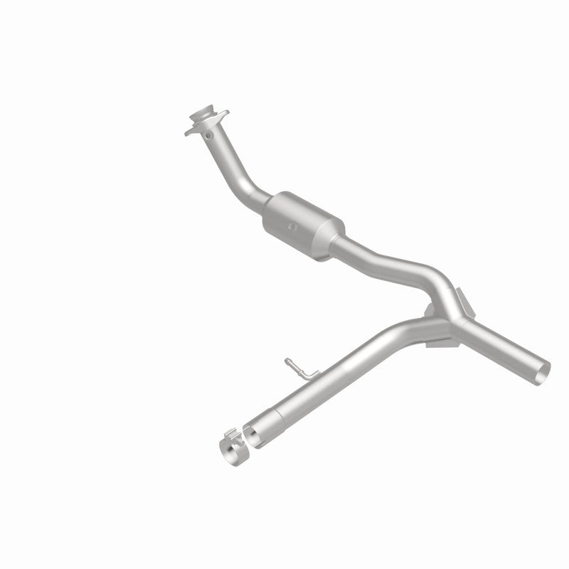 MagnaFlow Ford F-150 OEM Grade Federal / EPA Compliant Direct-Fit Catalytic Converter 21-834 360 Degree Image Set