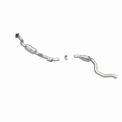 MagnaFlow Mercedes-Benz ML430 California Grade CARB Compliant Direct-Fit Catalytic Converter 447277 360 Degree Image Set