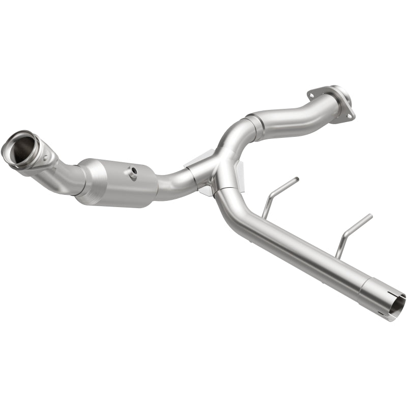 MagnaFlow Ford F-150 California Grade CARB Compliant Direct-Fit Catalytic Converter 5551470 Photo - Primary
