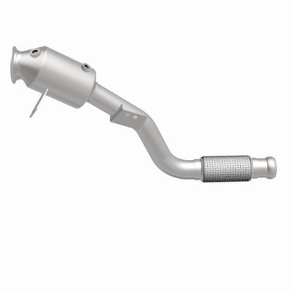 MagnaFlow Mercedes-Benz Metris OEM Grade Federal / EPA Compliant Direct-Fit Catalytic Converter 21-897 360 Degree Image Set