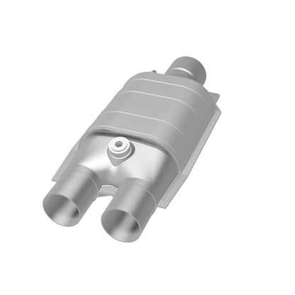 MagnaFlow Dodge OEM Grade Federal / EPA Compliant Universal Catalytic Converter 51067 360 Degree Image Set