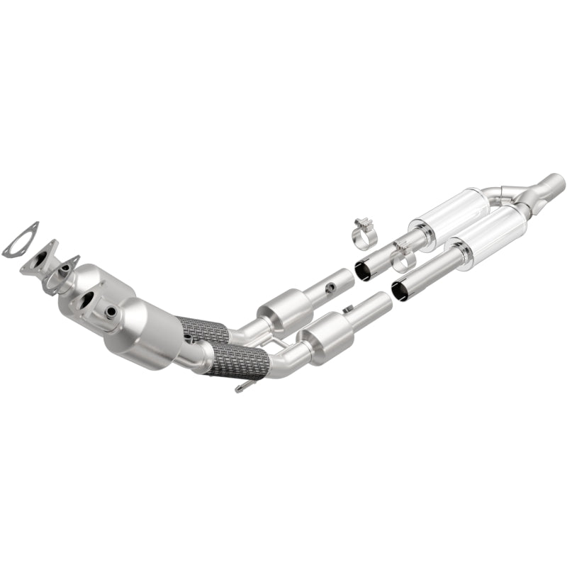 MagnaFlow Volkswagen Passat California Grade CARB Compliant Direct-Fit Catalytic Converter 551799 Photo - Primary