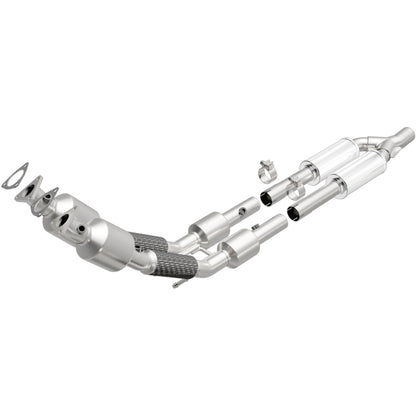 MagnaFlow Volkswagen Passat California Grade CARB Compliant Direct-Fit Catalytic Converter 551799 Photo - Primary