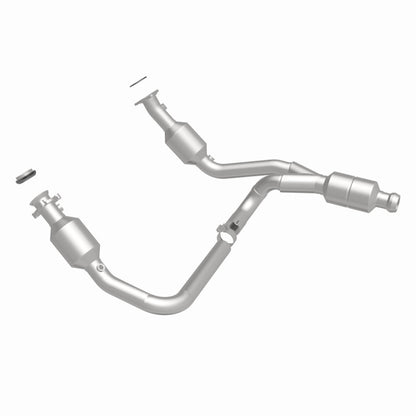 MagnaFlow OEM Grade Federal / EPA Compliant Direct-Fit Catalytic Converter 52642 360 Degree Image Set