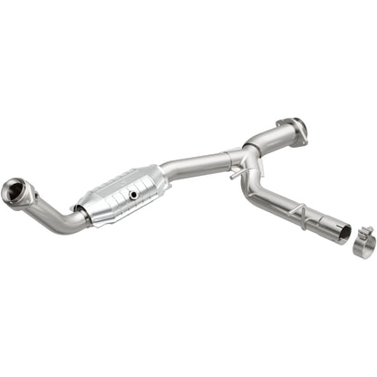 MagnaFlow Ford Expedition OEM Grade Federal / EPA Compliant Direct-Fit Catalytic Converter 49411 Photo - Primary