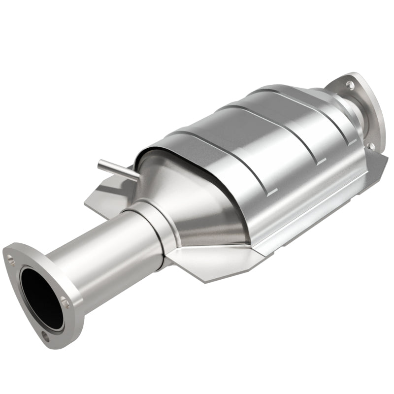 MagnaFlow Alfa Romeo Standard Grade Federal / EPA Compliant Direct-Fit Catalytic Converter 23504 Photo - Primary