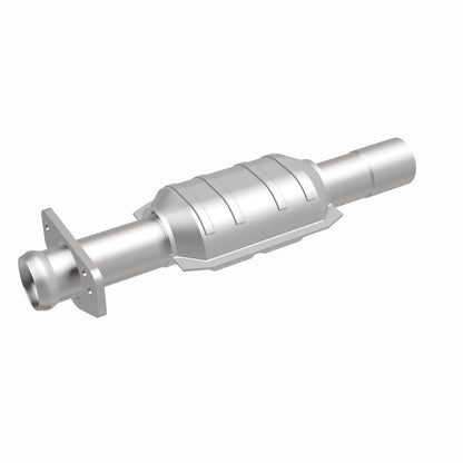 MagnaFlow Standard Grade Federal / EPA Compliant Direct-Fit Catalytic Converter 93485 360 Degree Image Set