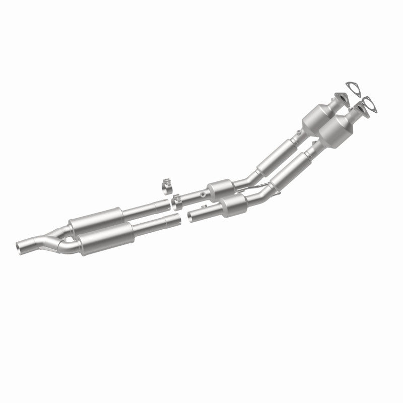 MagnaFlow Volkswagen Passat California Grade CARB Compliant Direct-Fit Catalytic Converter 551799 360 Degree Image Set